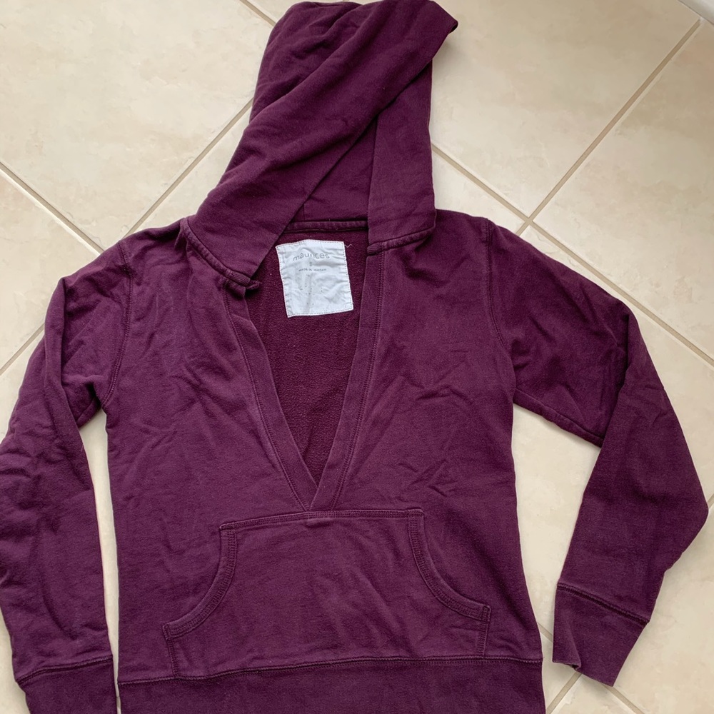 Maurices Juniors/ Women’s V-Neck Hoodie - Sz S